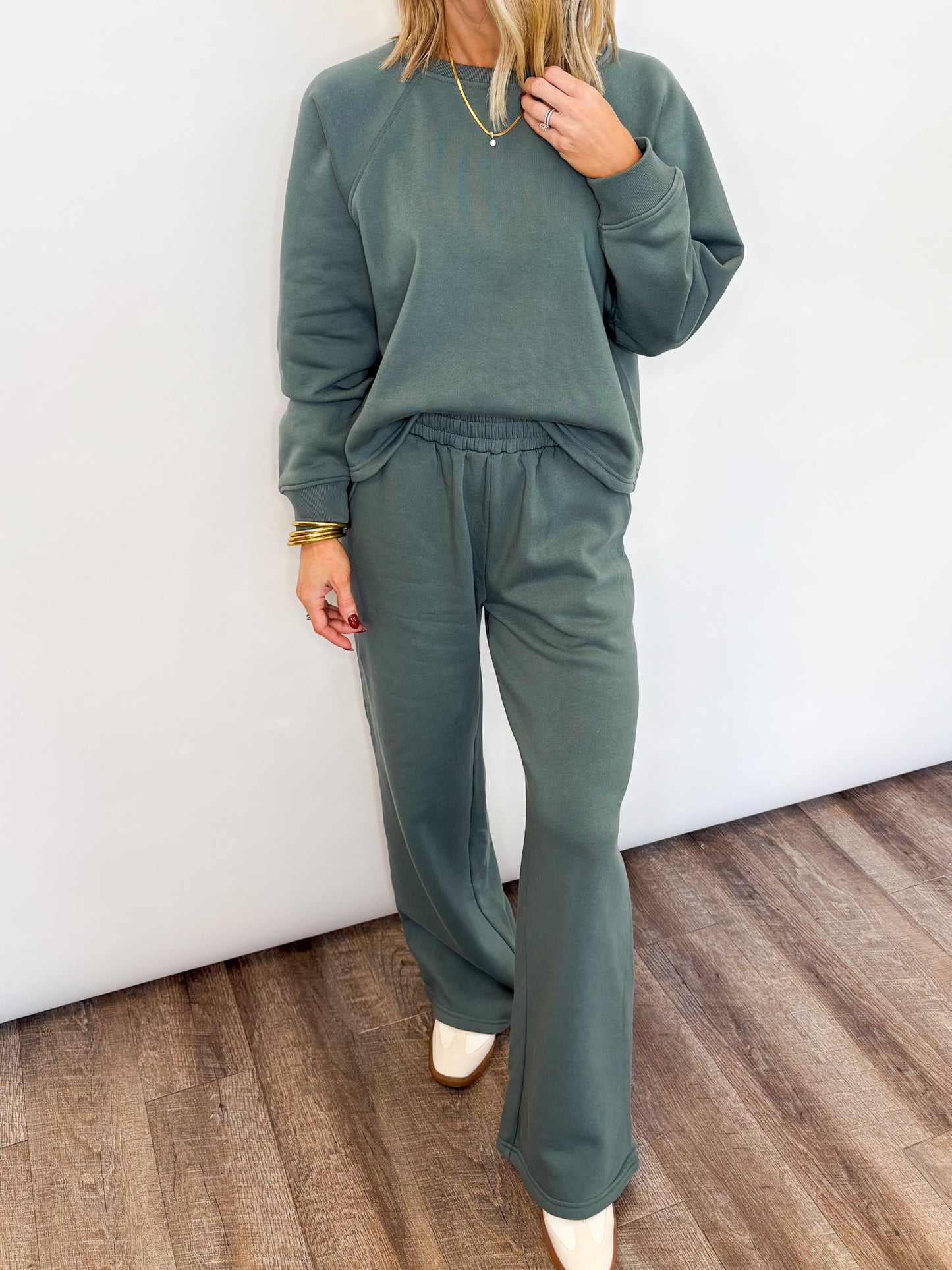 The Essential Lounge Set - 3 Colors