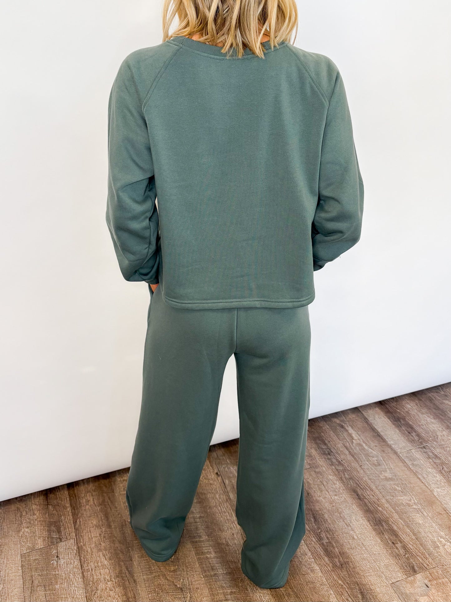 The Essential Lounge Set - 3 Colors