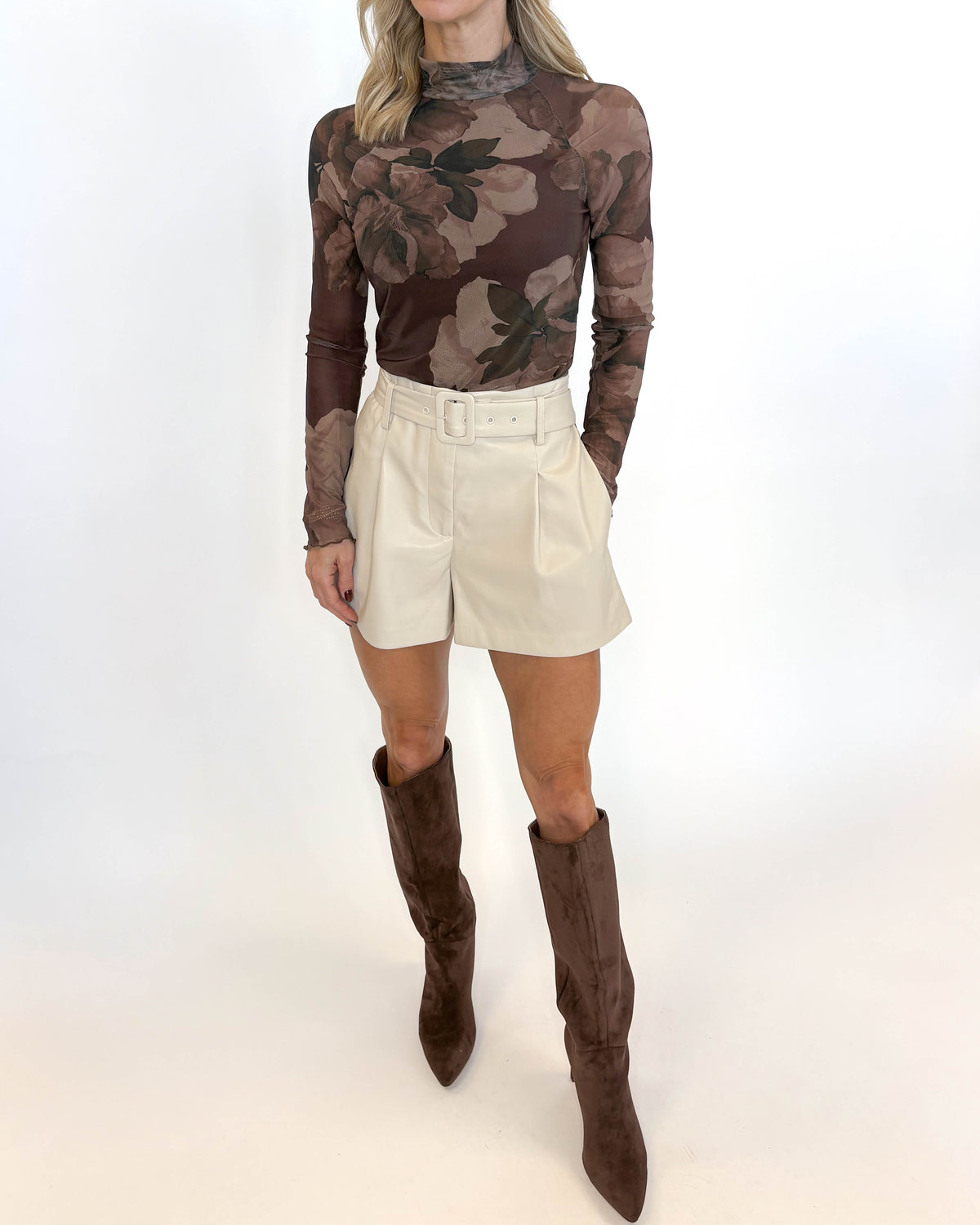 Champagne Plans Shorts - IVORY