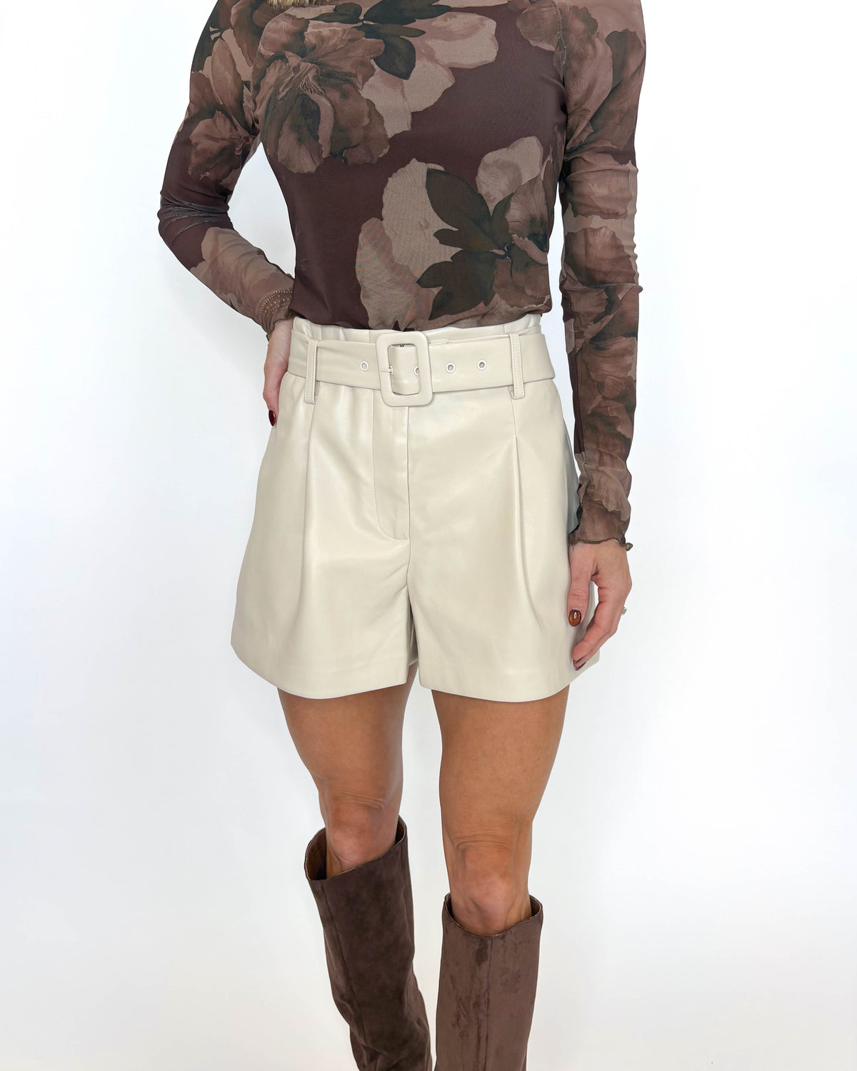 Champagne Plans Shorts - IVORY