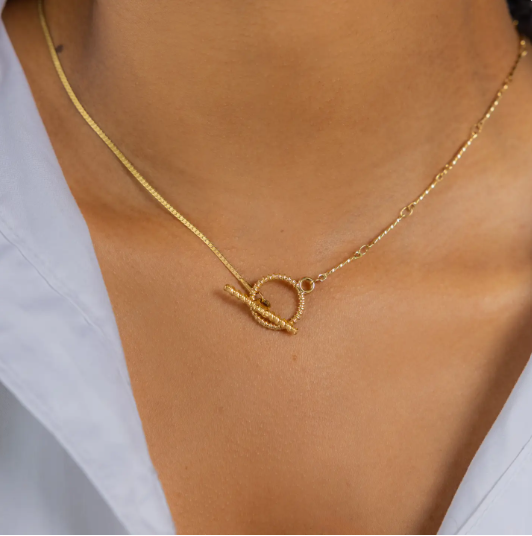 18K Toggle Chain Necklace